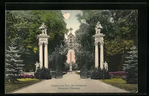 AK Potsdam, Schloss Sanssouci - Eingang zum Park