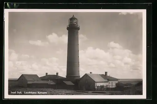 AK Kampen /Insel Sylt, Leuchtturm und umstehende Häuser