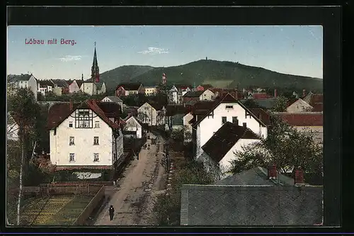AK Löbau /Sa., Teilansicht mit Berg