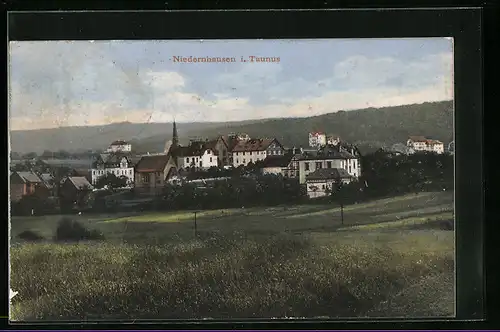 AK Niedernhausen /Ts., Ortsansicht hinter Feldern