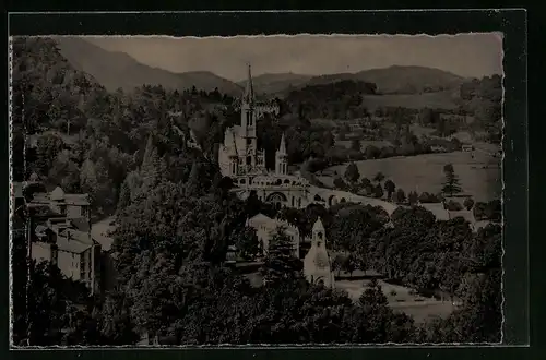 Zelluloid-AK Lourdes, La Basilique vue du Chateau-Fort