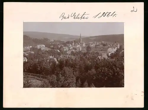 Fotografie Brück & Sohn Meissen, Ansicht Bad Elster, Blick auf die Stadt vom Berge aus gesehen