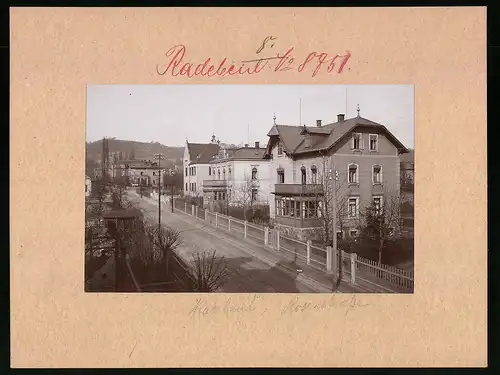 Fotografie Brück & Sohn Meissen, Ansicht Radebeul, Partie in der Rosenstrasse mit Wohnhäusern und Haus Paul Ziller