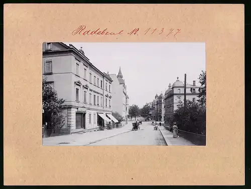 Fotografie Brück & Sohn Meissen, Ansicht Radebeul, Blick in die Bahnhofstrasse am Consum-Verein