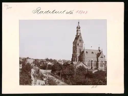 Fotografie Brück & Sohn Meissen, Ansicht Radebeul, Strassenbahn in der Leipziger Strasse, Lutherkirche mit Villa Henriette