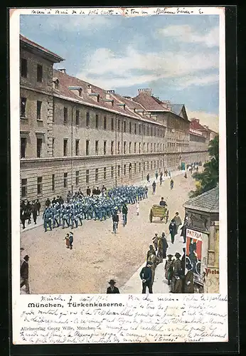 AK München, Parade mit Militärkapelle vor der Türkenkaserne