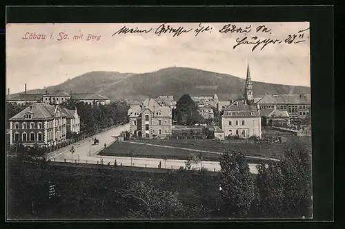 AK Löbau i. Sa., Ortsansicht mit Berg