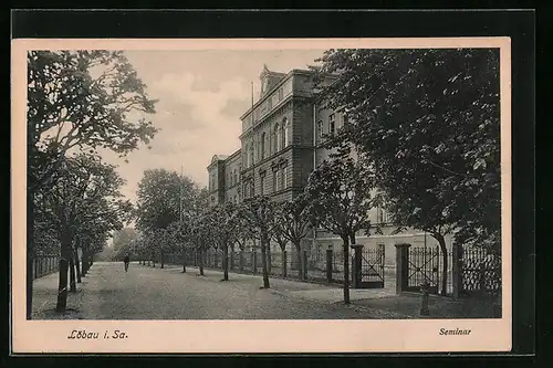 AK Löbau i. Sa., Strassenpartie mit Seminar