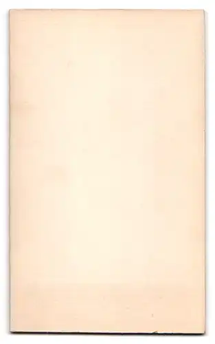 Fotografie unbekannter Fotograf und Ort, Strahlende Mutter mit ihren kleinen Kindern, Mutterglück