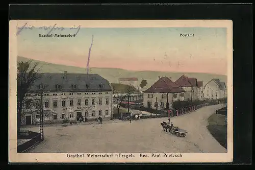 AK Meinersdorf /Erzgeb., Gasthof Meinersdorf und Postamt mit Strasse aus der Vogelschau