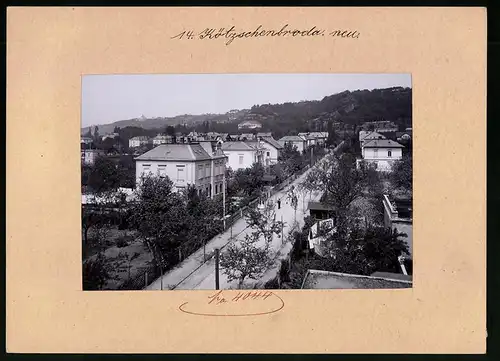 Fotografie Brück & Sohn Meissen, Ansicht Radebeul-Oberlössnitz, Blick in die Reichsstrasse mit Villa Wach