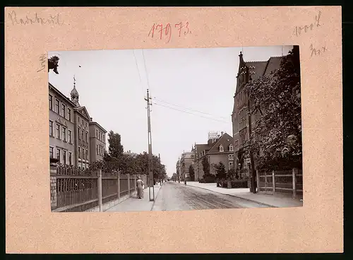 Fotografie Brück & Sohn Meissen, Ansicht Radebeul, Blick in die Pestalozzistrasse mit Wohnhäusern