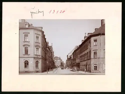 Fotografie Brück & Sohn Meissen, Ansicht Freiberg i. Sa., Blick in die Äussere Peterstrasse, Geschäfte und Kohleschipper