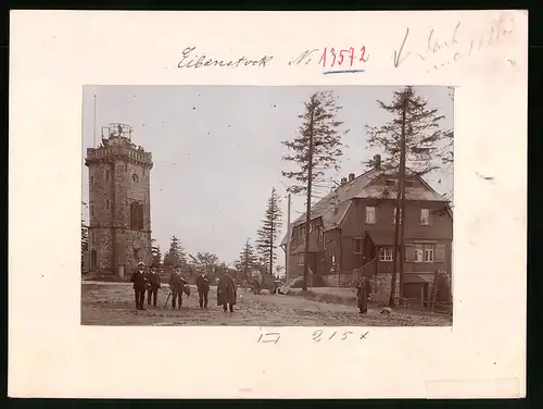 Fotografie Brück & Sohn Meissen, Ansicht Eibenstock, Unterkunftshaus auf dem Auersberg mit Aussichtsturm
