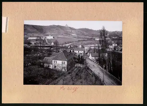 Fotografie Brück & Sohn Meissen, Ansicht Oberlössnitz, Blick auf die Bachstrasse mit Haus Fährmann, Armenhaus Oberlössnitz