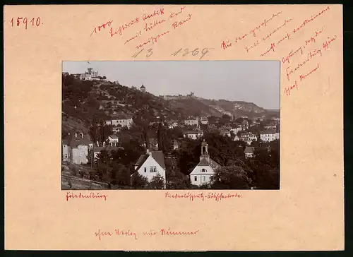 Fotografie Brück & Sohn Meissen, Ansicht Niederlössnitz, Blick über die Villen des Ortes zur Friedensburg