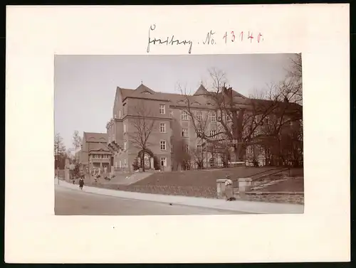 Fotografie Brück & Sohn Meissen, Ansicht Freiberg i. Sa., Partie am St. Johannis Hospital