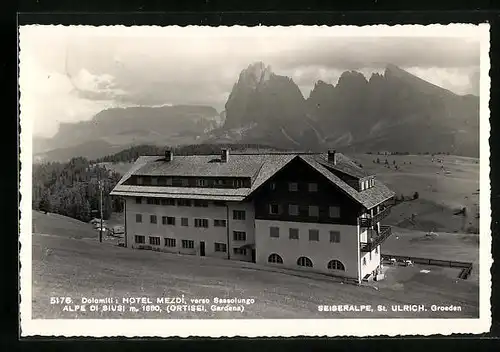 AK St. Ulrich /Groeden, Seiseralpe aus der Vogelschau