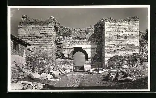 AK Ephesus, La Porte Pescutian