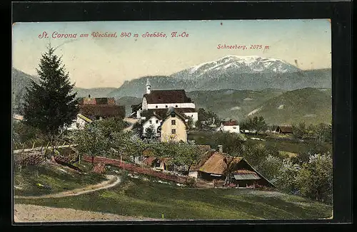 AK St. Corona am Wechsel, Strassenpartie mit Gehöft vor Bergpanorama mit dem Schneeberg