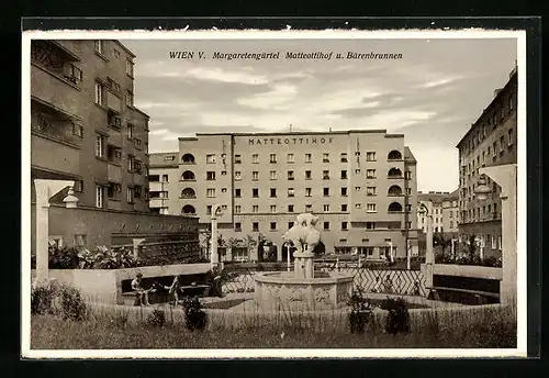 AK Wien, Margaretengürtel mit Matteottihof und Bärenbrunnen