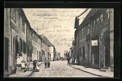 AK Buttstädt, Rastenbergerstrasse mit Passanten