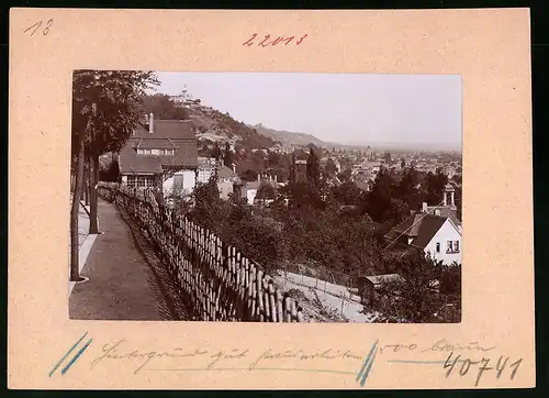 Fotografie Brück & Sohn Meissen, Ansicht Kötzschenbroda, Blick von der oberen Strasse nach dem Ort