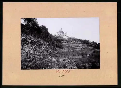 Fotografie Brück & Sohn Meissen, Ansicht Oberlössnitz, Partie am Weinberg mit dem Spitzhaus