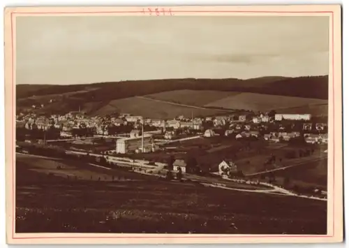 Fotografie Brück & Sohn Meissen, Ansicht Olbernhau i. Erzg., Blick auf den Ort mit der Möbel-Fabrik Otto Weinhold jr.