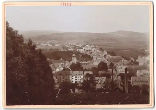 Fotografie Brück & Sohn Meissen, Ansicht Olbernhau i. Erzg., Blick über die Dächer der Stadt mit Kirchturm