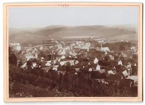 Fotografie Brück & Sohn Meissen, Ansicht Olbernhau i. Erzg., Blick über die Dächer der Stadt mit Kirche