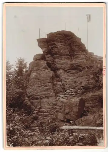 Fotografie Brück & Sohn Meissen, Ansicht Olbernhau i. Erzg., Blick auf den Bruchbergfelsen mit Aufgang