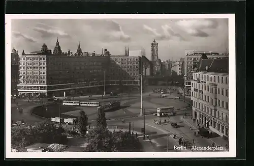 AK Berlin, Alexanderplatz mit Gasthaus und Strassenbahn