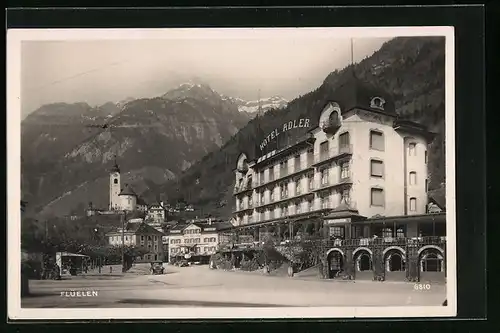 AK Flüelen, Strassenpartie mit Hotel Adler