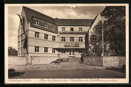 AK Limburg /Lahn, Haus der Jugend mit Strassenpartie