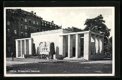 AK Mainz, am Stresemann-Denkmal