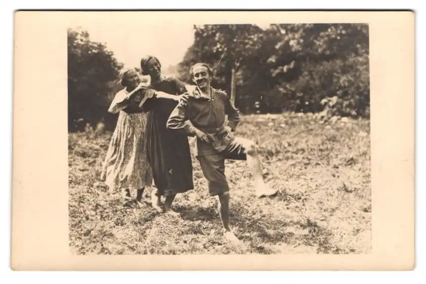 12 Fotografien Julius Gross, Berlin, Ausdruckstanz, Jugendbewegung, Moderne Lebensform, Jugendstil, Frauen und Männer 10