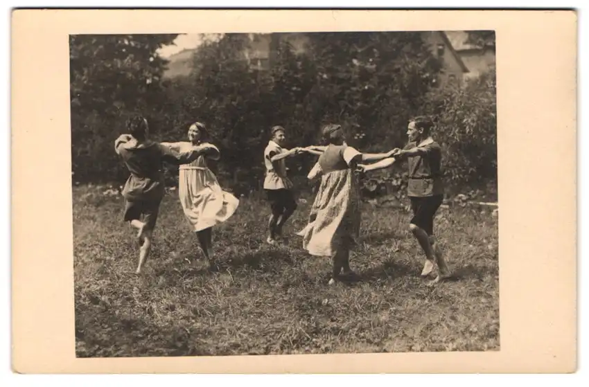 12 Fotografien Julius Gross, Berlin, Ausdruckstanz, Jugendbewegung, Moderne Lebensform, Jugendstil, Frauen und Männer 5