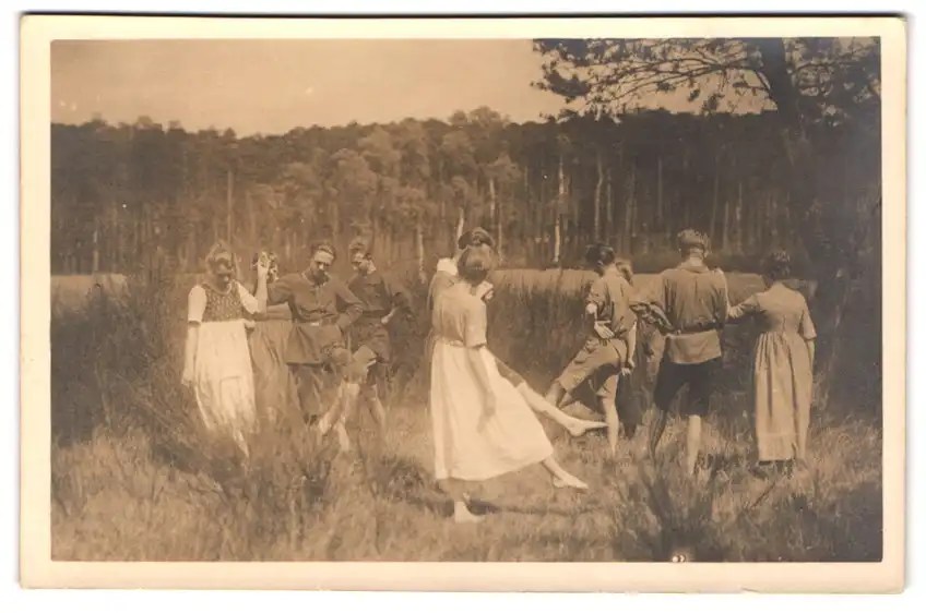 12 Fotografien Julius Gross, Berlin, Ausdruckstanz, Jugendbewegung, Moderne Lebensform, Jugendstil, Frauen und Männer 8