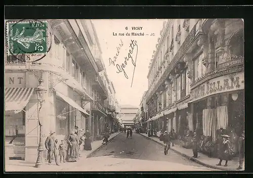 AK Vichy, La rue du Marché