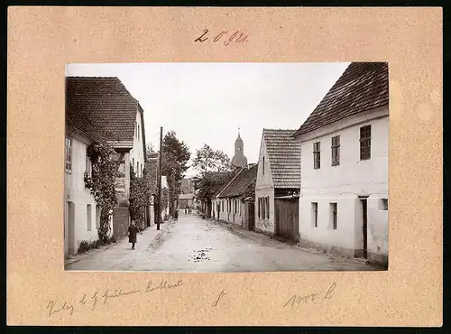 Fotografie Brück & Sohn Meissen, Ansicht Ruhland O.L., Blick in die Fischerstrasse mit Handlung Eduard Maning