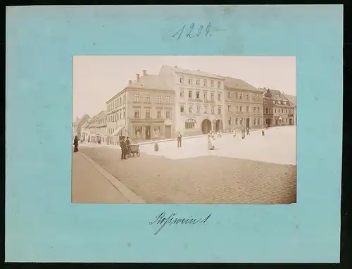 Fotografie Brück & Sohn Meissen, Ansicht Rosswein, Marktplatz mit Hotel Goldene Krone, Hotel Herkules, Geschäft Jorisch