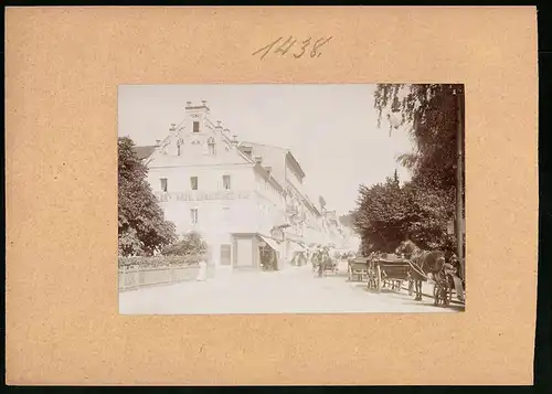 Fotografie Brück & Sohn Meissen, Ansicht Marienbad, Strassenpartie am Hotel Englischer Hof