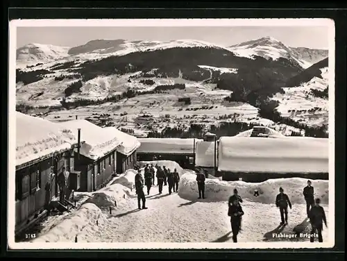 AK Brigels, Flablager mit Soldaten im Schnee