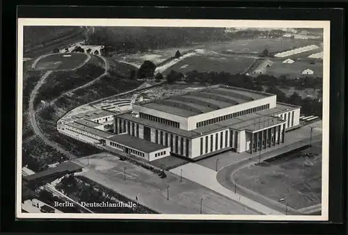 AK Berlin, Die Deutschlandhalle aus der Vogelschau