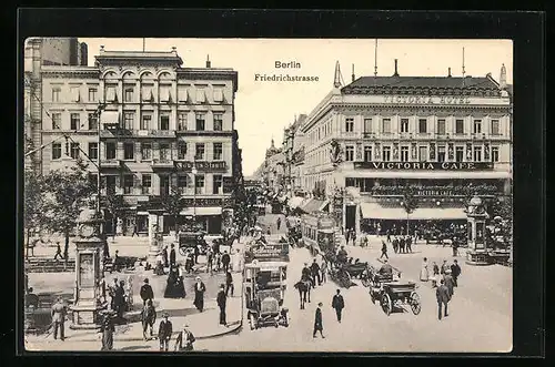 AK Berlin, Blick in die Friedrichstrasse, Victoria Café, Litfasssäule