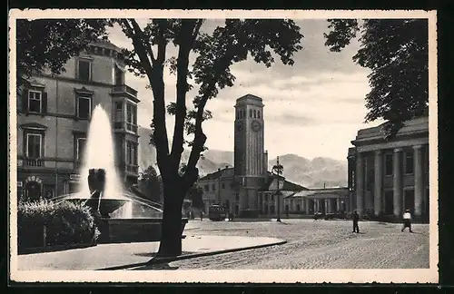 AK Bolzano, Brunnen vor dem Hauptbahnhof