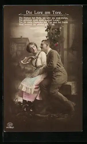 Foto-AK Amag: Die Lore am Tore, junge Mann mit seiner Frau im Trachtenkleid