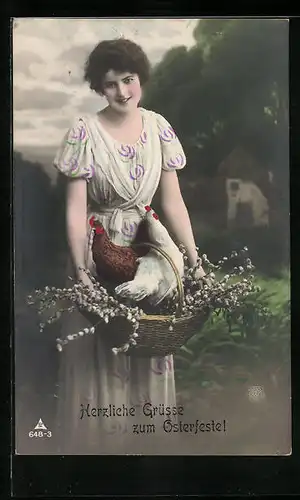 Foto-AK Photochemie Berlin Nr. 648: Grüsse zum Osterfest, Frau mit zwei Hühnern im Korb