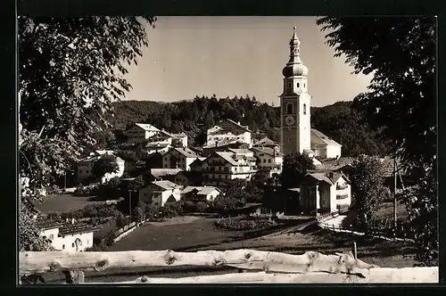 AK Kastelruth, Blick zur Kirche im Ort